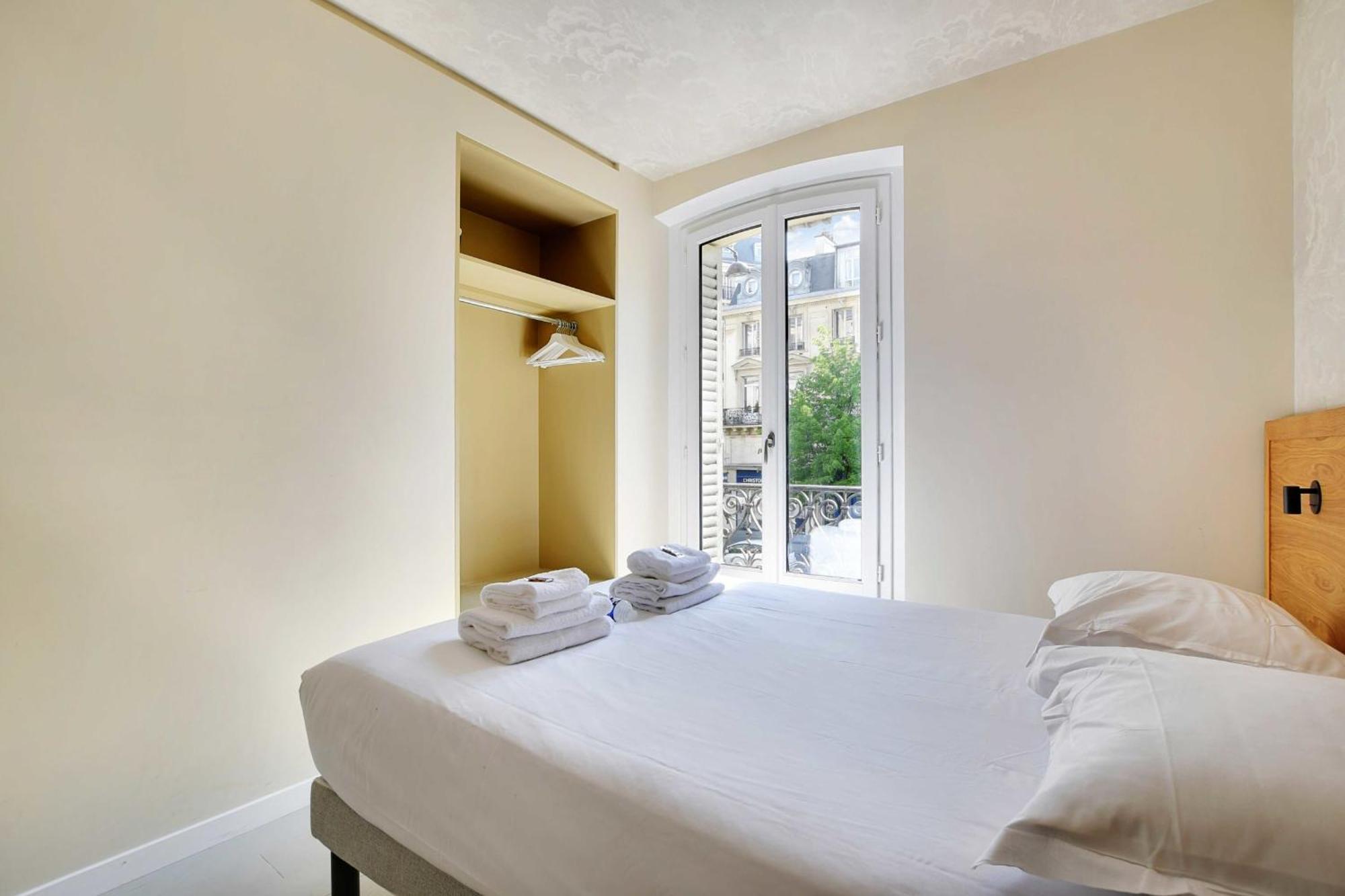 Appartement 13 - Voltaire