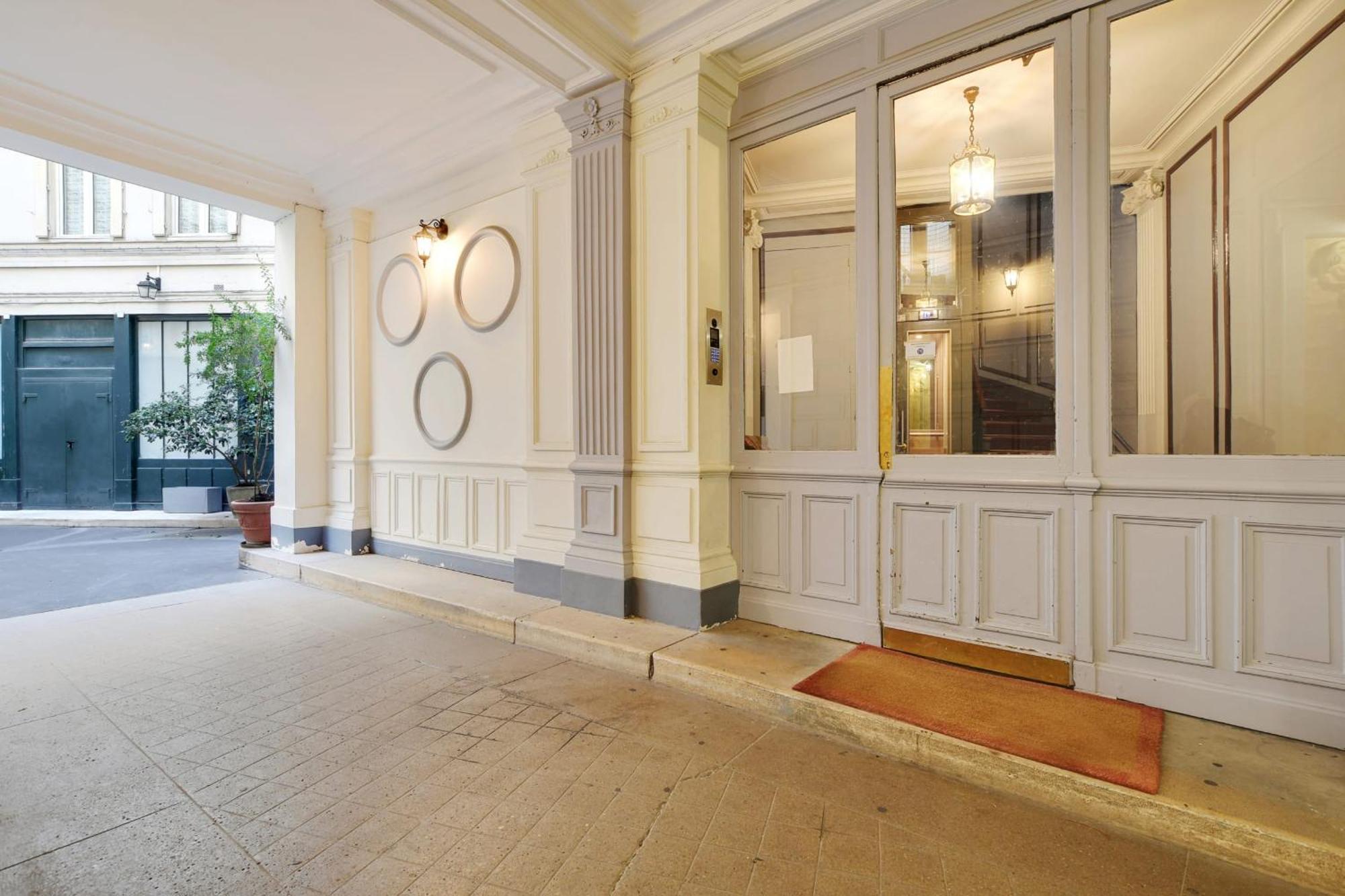 Appartement 13 - Voltaire